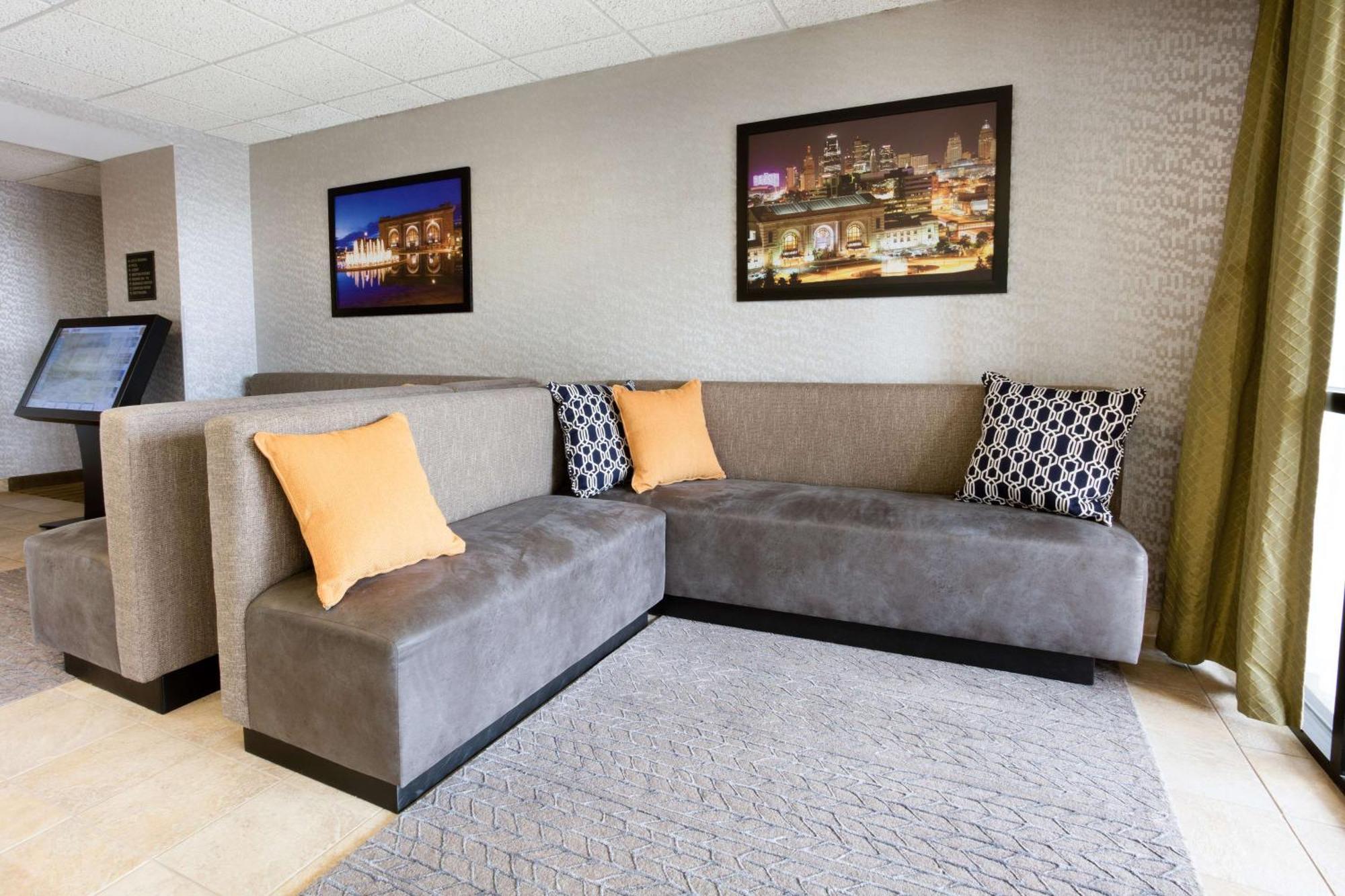 Drury Inn & Suites Kansas City Airport Bagian luar foto