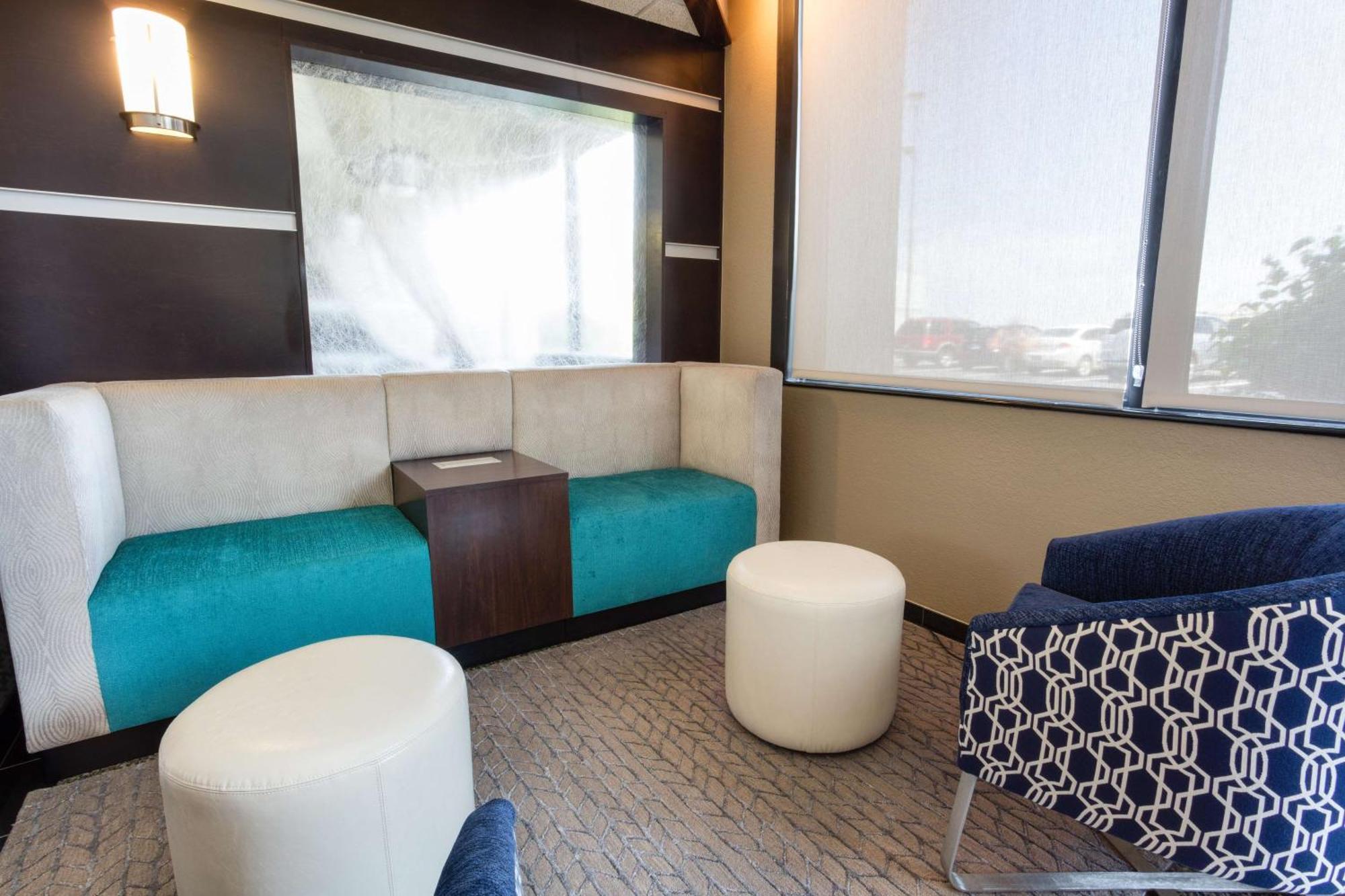Drury Inn & Suites Kansas City Airport Bagian luar foto