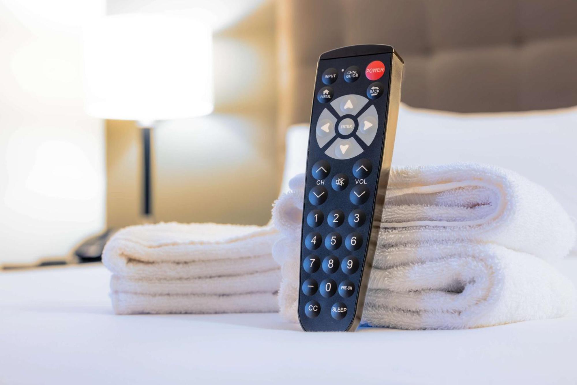 Drury Inn & Suites Kansas City Airport Bagian luar foto