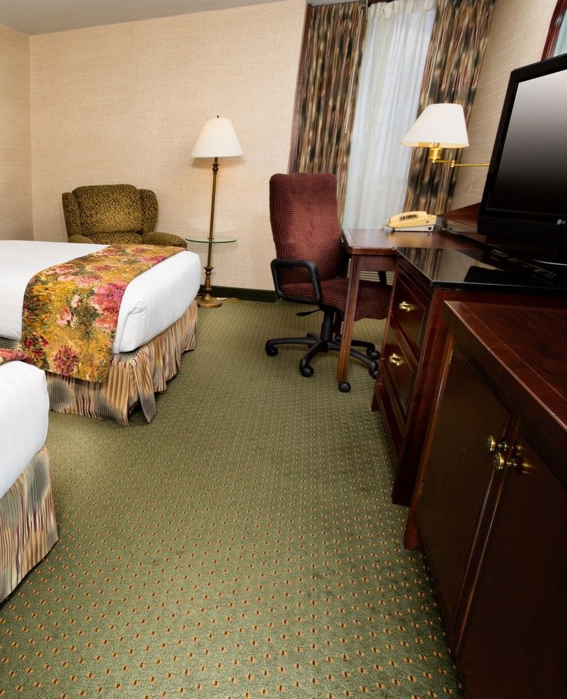 Drury Inn & Suites Kansas City Airport Bagian luar foto